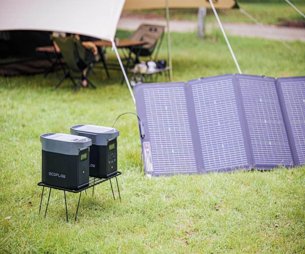  Panel solar portátil, ahorro de energía Plug and Play Panel de  energía solar que mantiene la vida de la batería para acampar : Patio,  Césped y Jardín