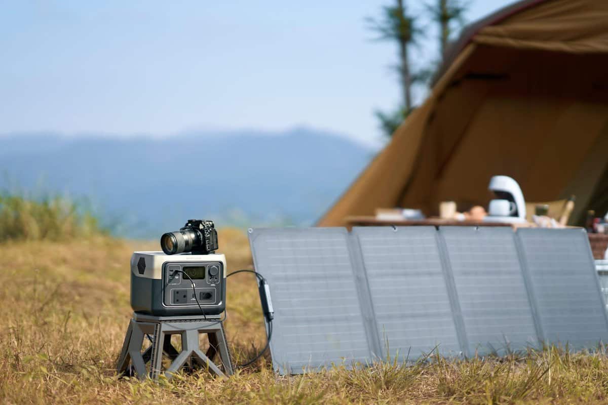 how-to-charge-lithium-batteries-with-solar-batteries